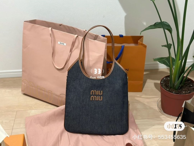 Miu Miu Tote Bags